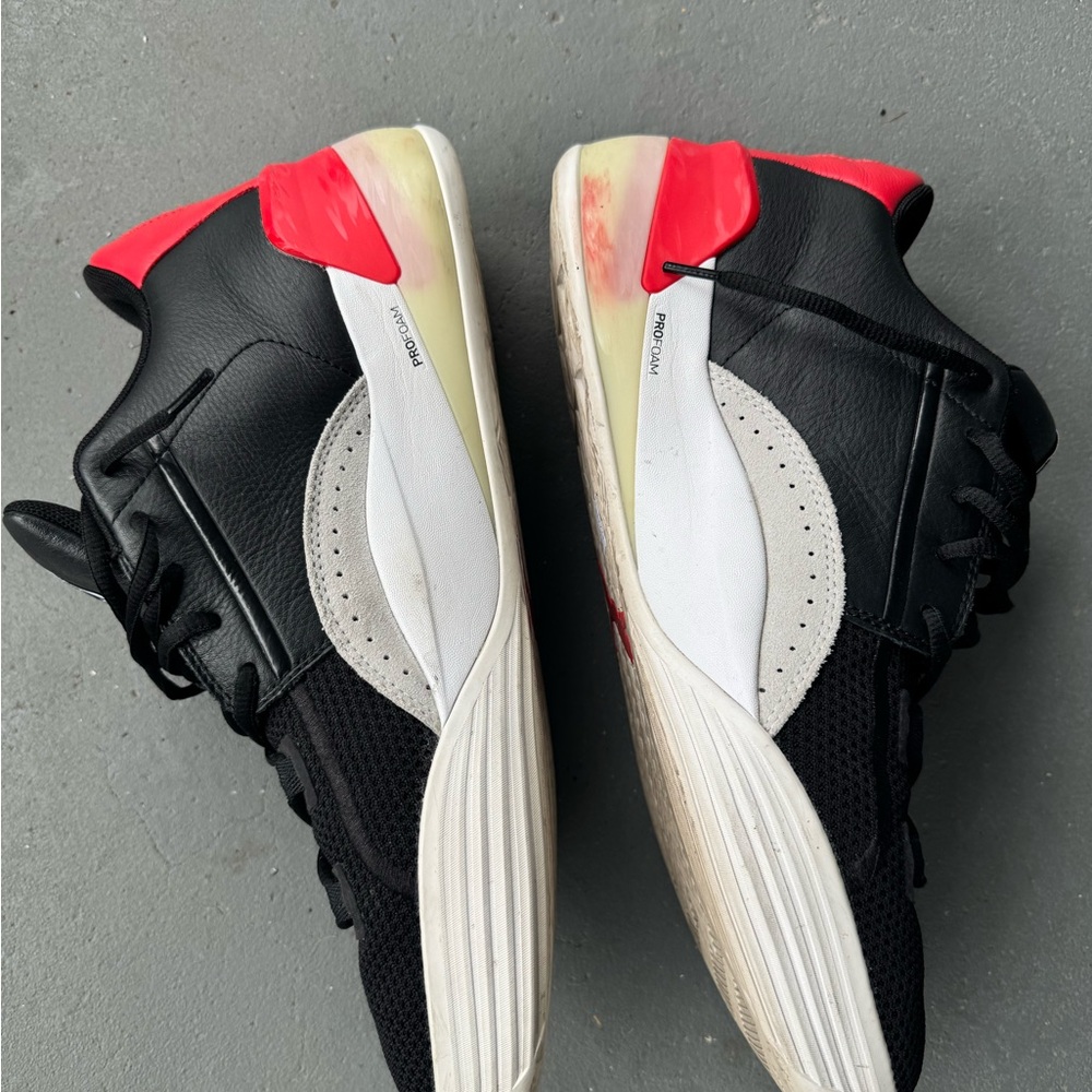 The Puma Clyde Hardwood X
Dreamville Records Sneakers are a limited-edition - Picture 7 of 15